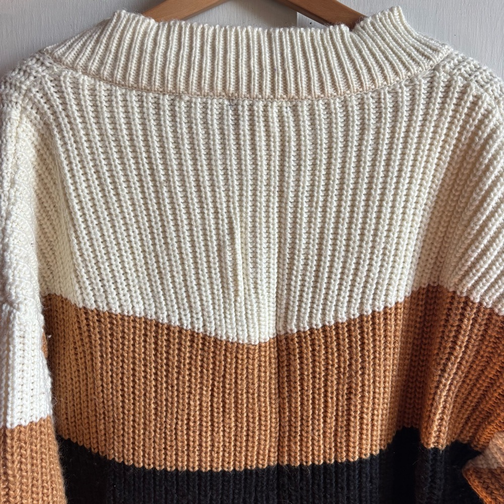SHEIN Sweater - Picture 6 of 6